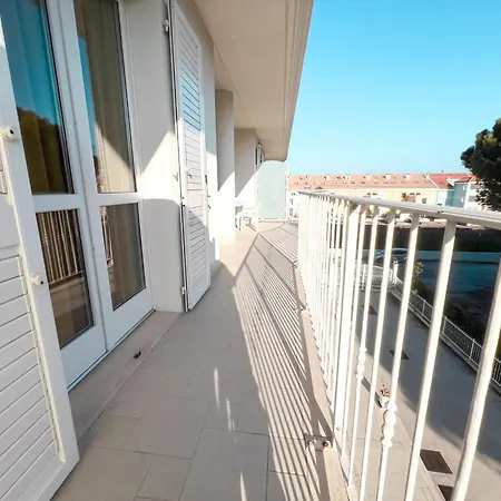 Indie Fronte Mare Rif A784 Apartment Cupra Marittima