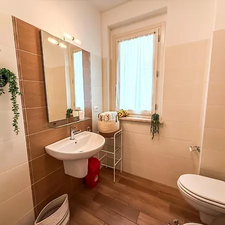 Indie Fronte Mare Rif A784 *