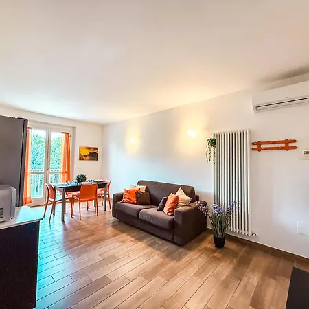 Indie Fronte Mare Rif A784 * Cupra Marittima